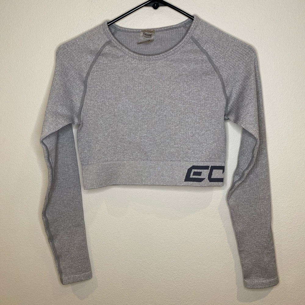 Echt Arise Comfort Long Sleeve Athletic Crop Top Compression Size M